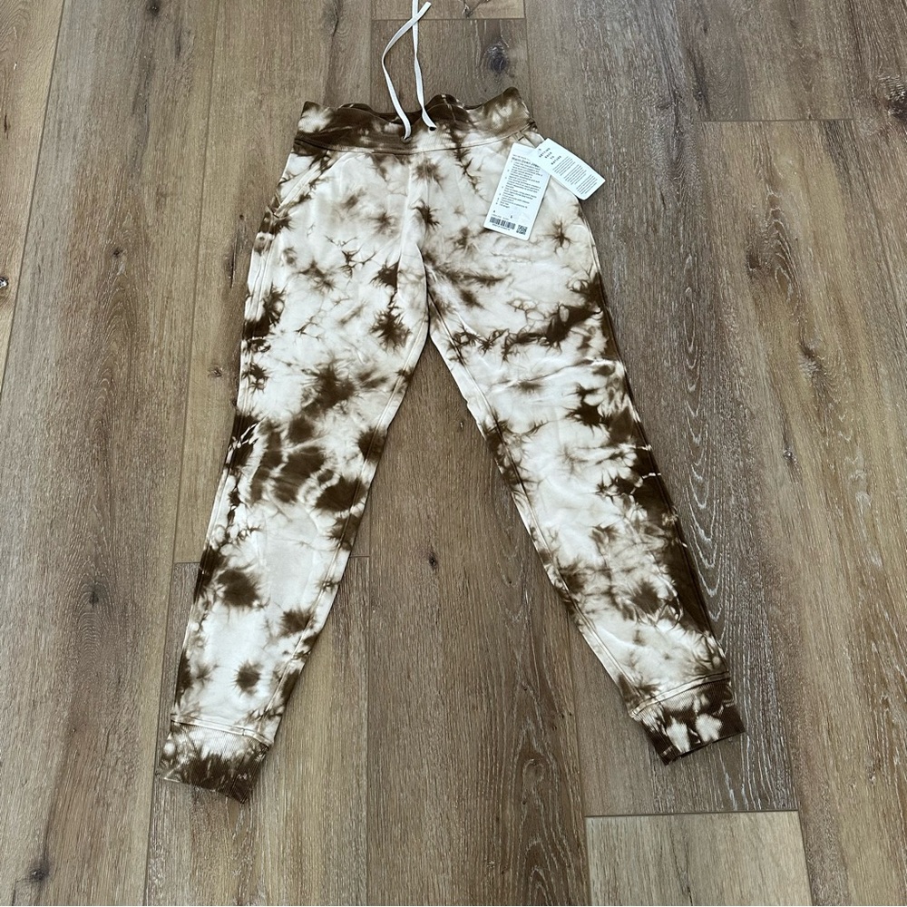 Lululemon warm down jogger